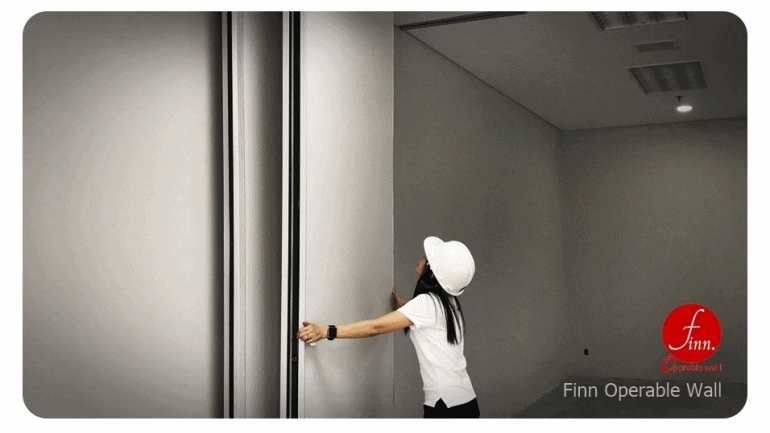 ผนังกั้นห้องประชุม คือ Finn Operable Wall by FIINN_Decor
